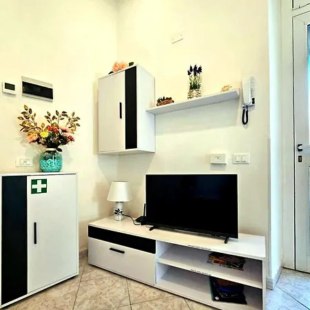 Appartamento Good Night Big Family With Terrace - 5 Min From Station, Independent Entrance *