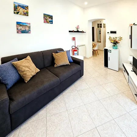 Good Night Big Family With Terrace - 5 Min From Station, Independent Entrance